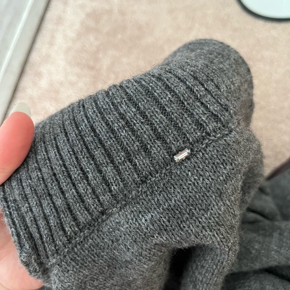 SportMax Gray Turtleneck with Puff Sleeves - Picture 2 of 9